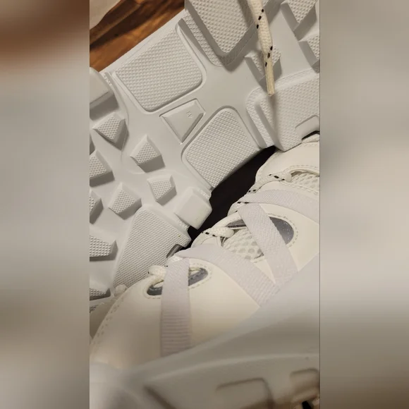 Unisex MCQ by Alexander McQueen Orbyt Descender sz 9 - Picture 17 of 17